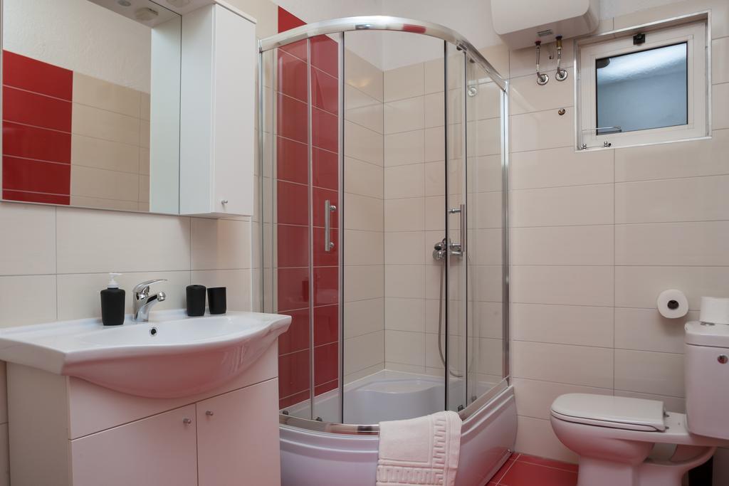 Apartments Fiona - Away From City Crowds มาคาร์สกา ห้อง รูปภาพ